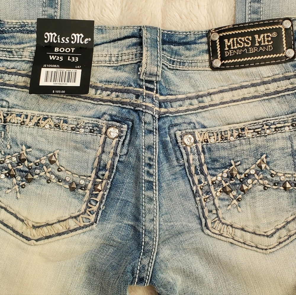 Miss Me Boot Jeans - Picture 7 of 12